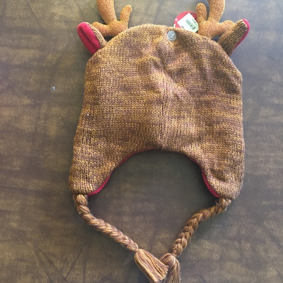 NWT Adorable Reindeer Hat - Picture 2 of 2